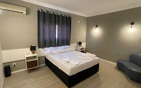 Lovely Motel - 7,5Km Do Santuario Nacional