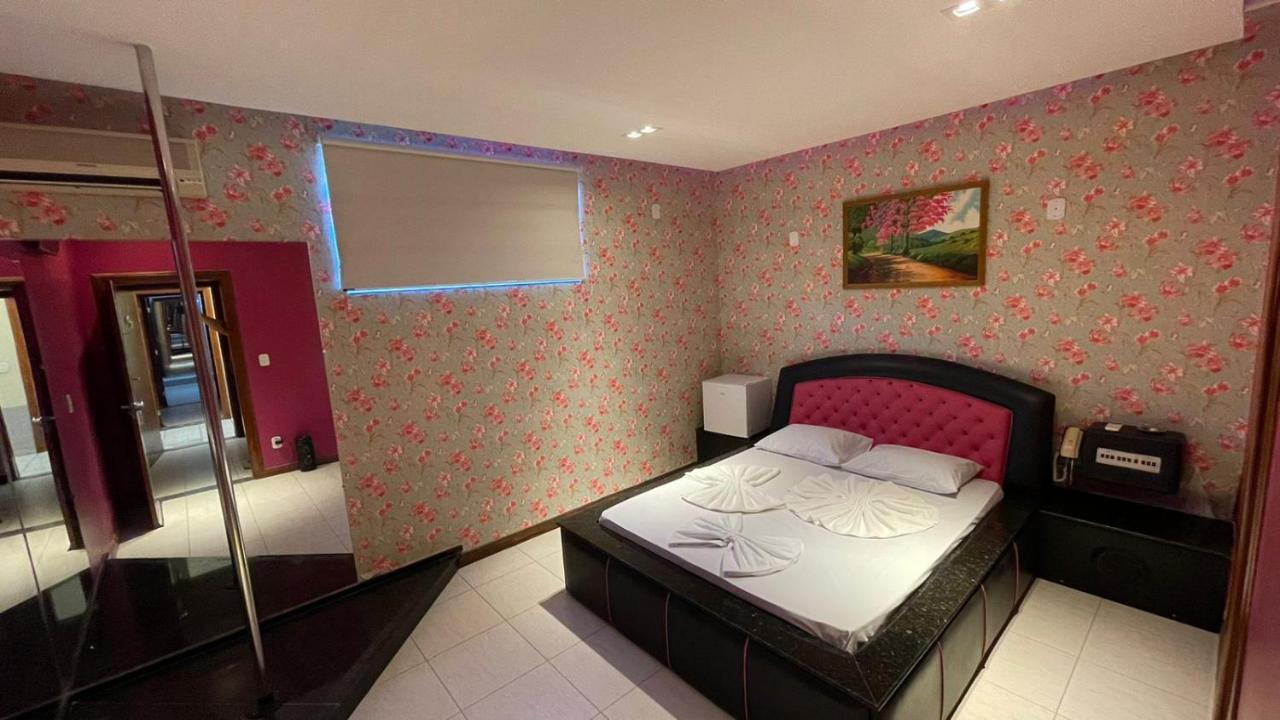 Lovely Motel - 7,5Km Do Santuario Nacional Roseira  Exterior photo